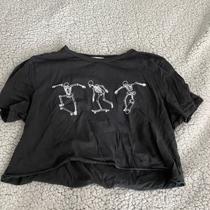 Tillys cropped skating skeletons